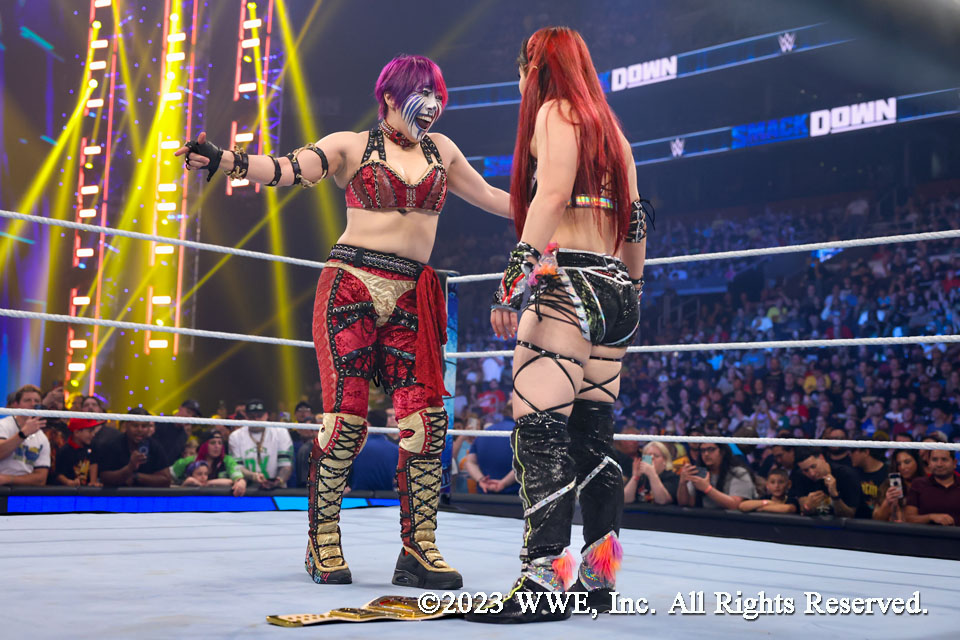 9/11【WWE】「イヨ・スカイvsアスカ」の日本人対決によるWWE女子